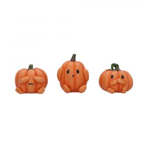 Three Wise Pumpkins 8cm