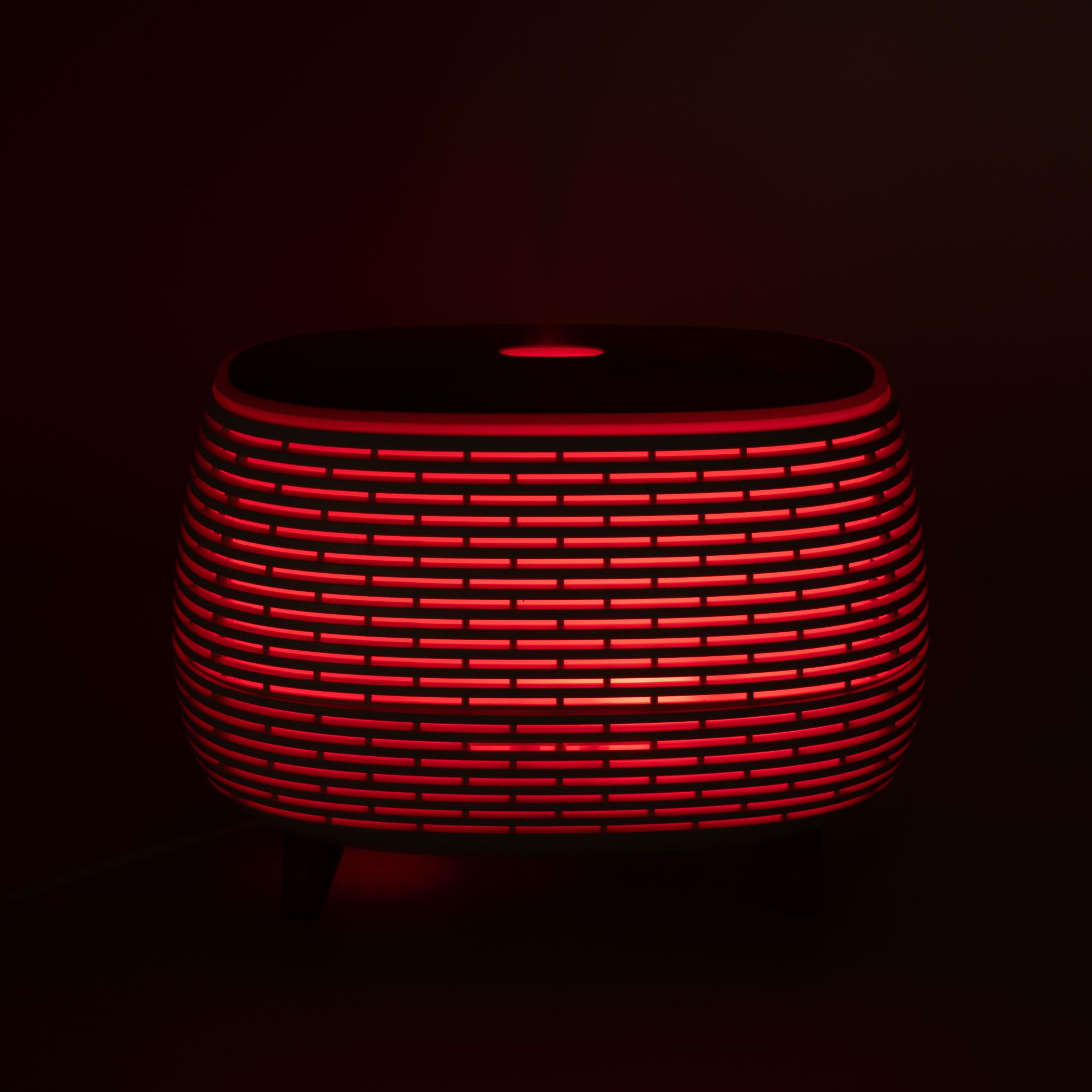 Futuristic Ribbed Aroma Diffuser with Colour-Changing Light - Image 10