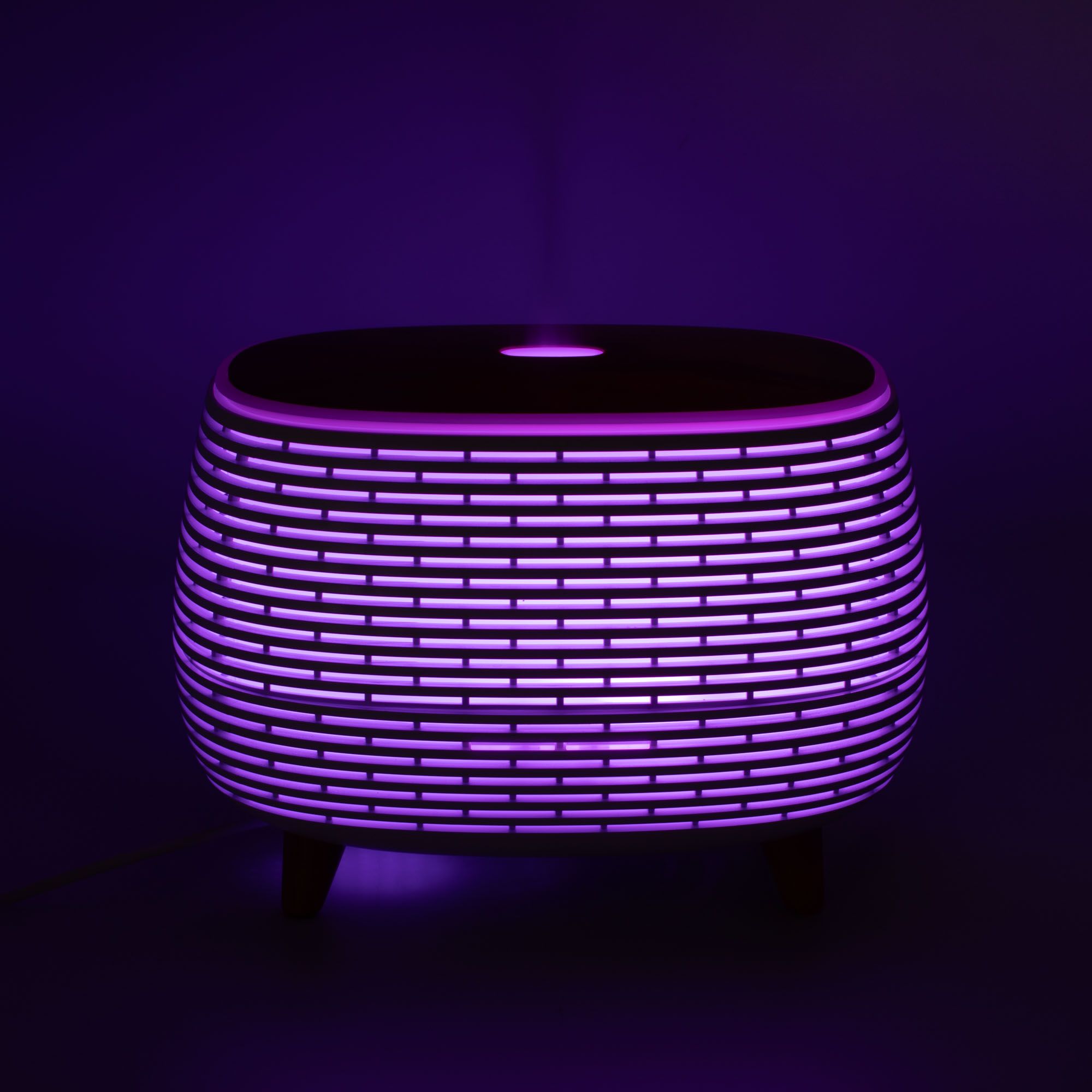 Futuristic Ribbed Aroma Diffuser with Colour-Changing Light - Image 11