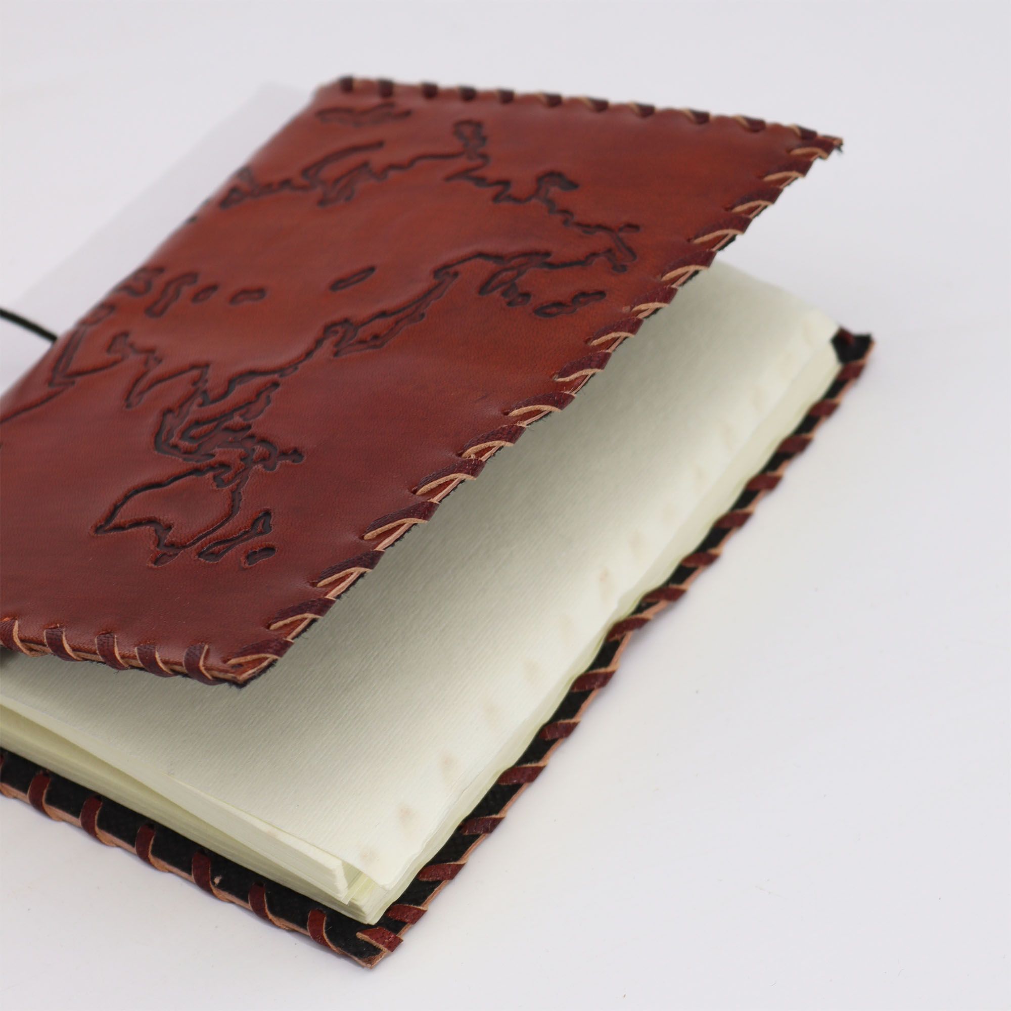 Travel Journal with wrap - Light Tan - 96 pages - 17x13cm - Image 3